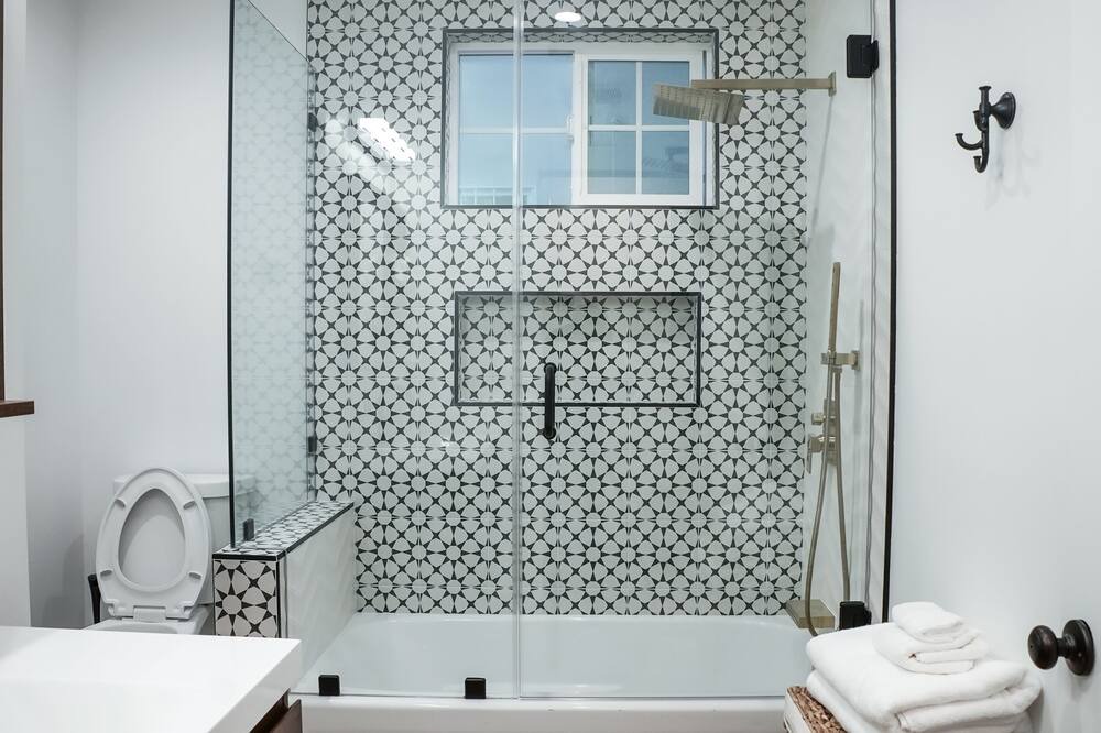 Photo of Bathroom in Burbank