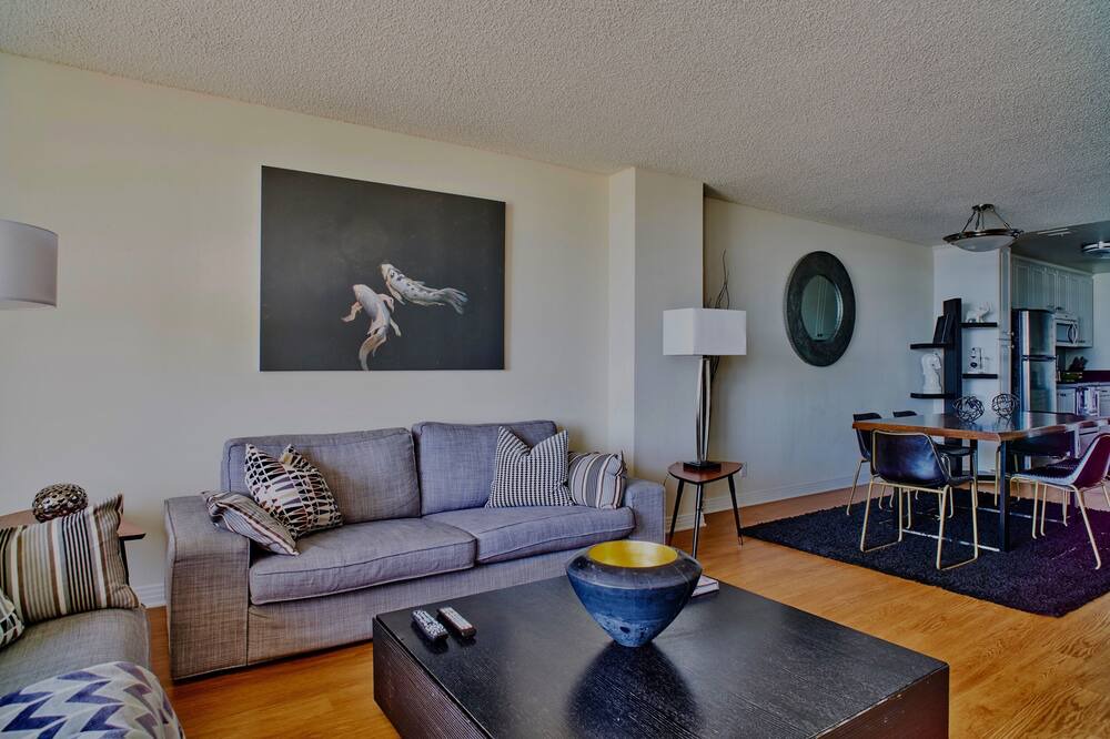 Photo of Livingroom in Marina Peninsula