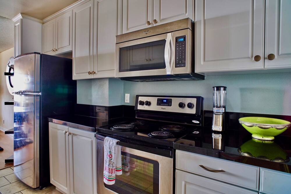 Photo of Kitchen in Marina Peninsula