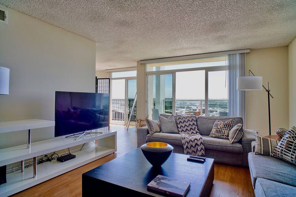 Photo of Livingroom in Marina Peninsula