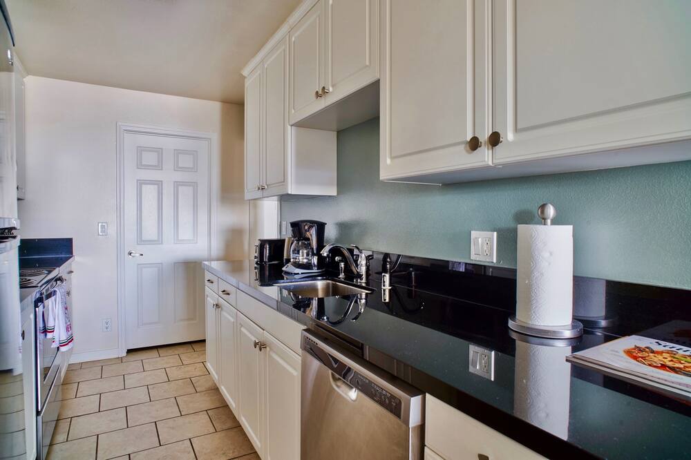 Photo of Kitchen in Marina Peninsula