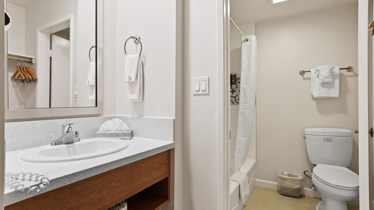 Photo of Bathroom in Sherwood Forest and Thistle Development