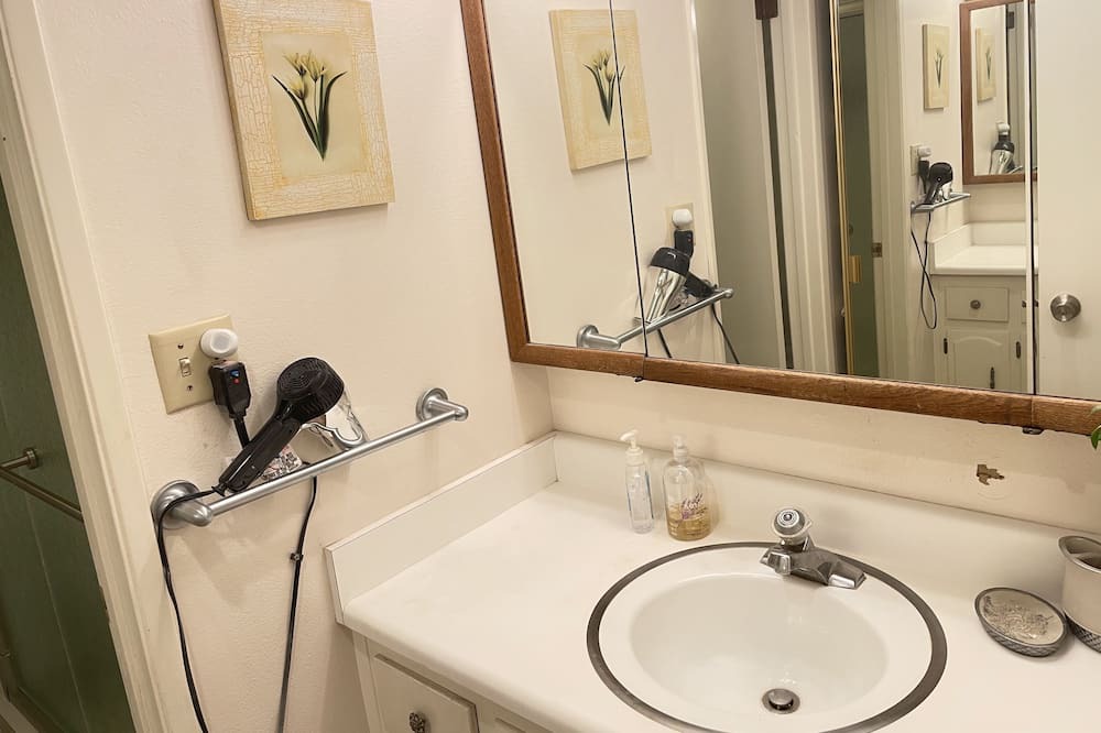 Photo of Bathroom in Azusa