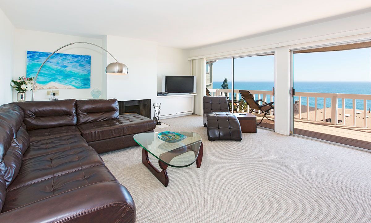 Photo of Livingroom in Malibu