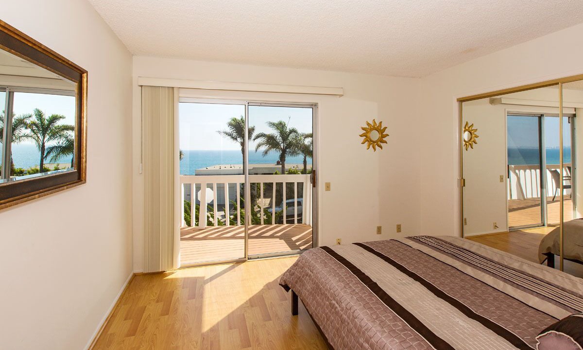 Photo of Bedroom in Malibu