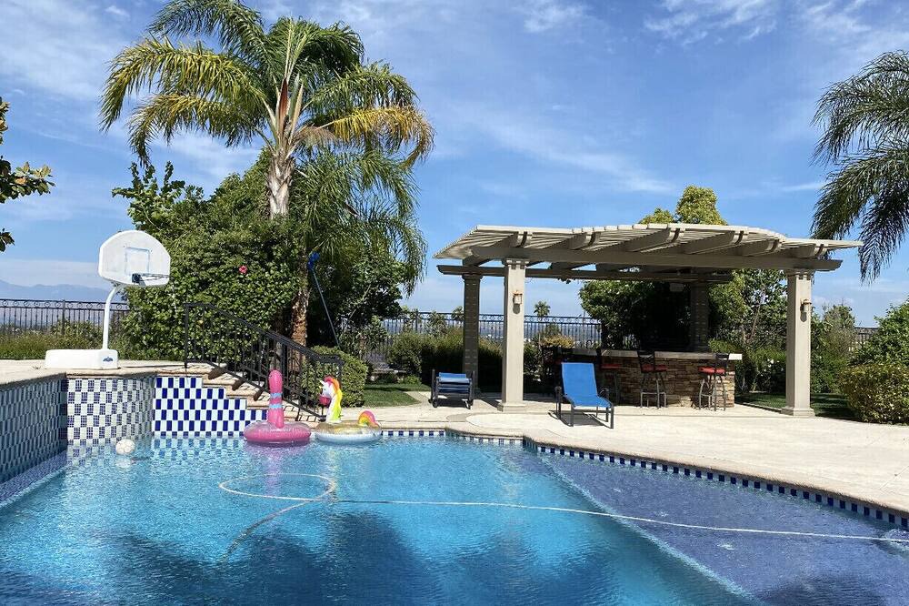 Photo of Outdoor in La Sierra