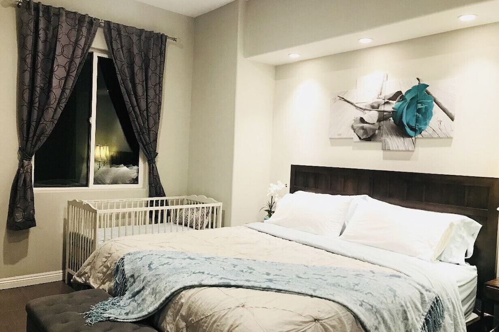 Photo of Bedroom in La Sierra