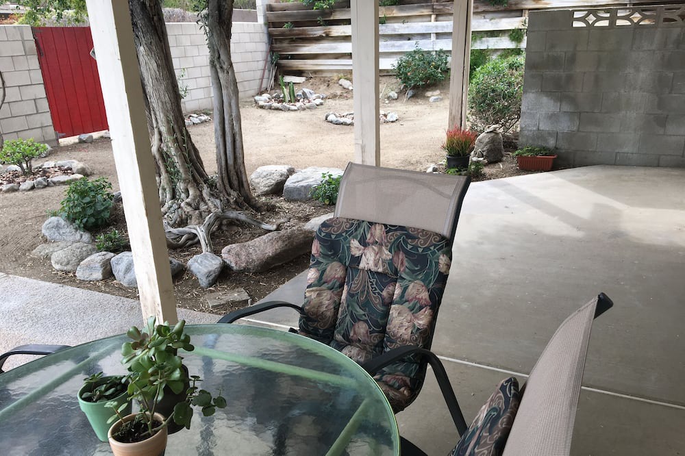 Photo of Patio Balcony in Palm Desert