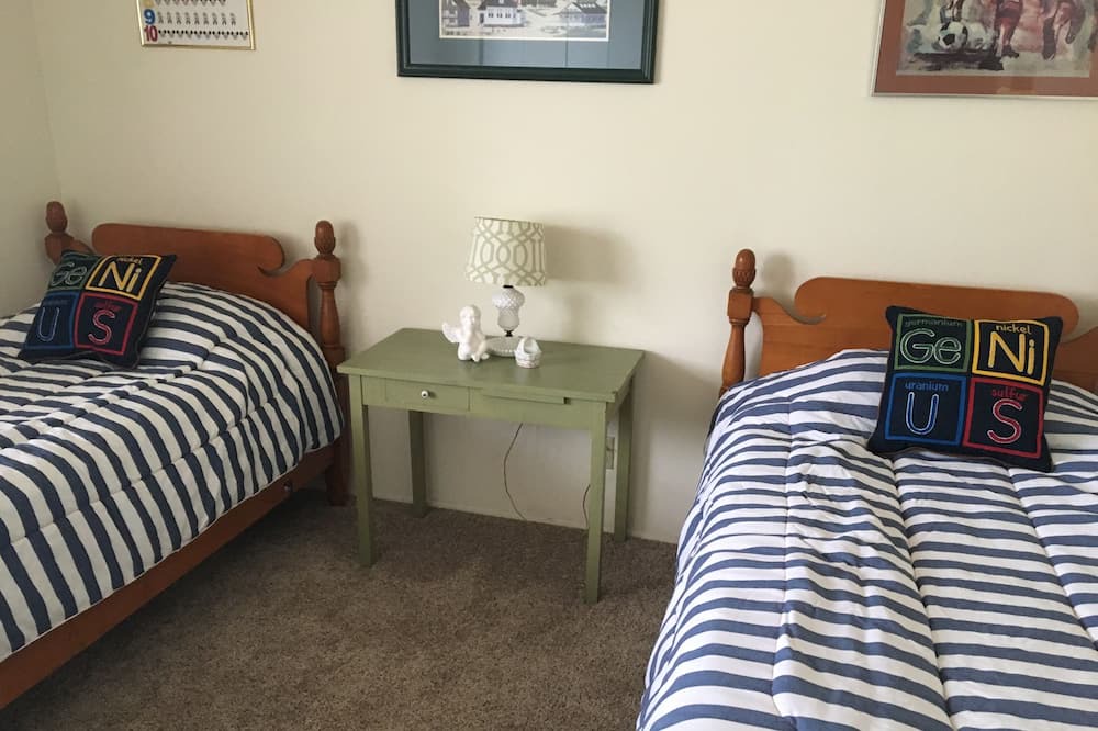 Photo of Bedroom in Palm Desert