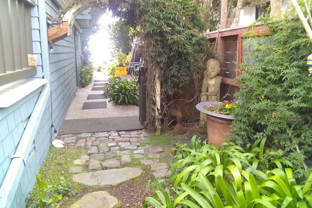 Photo of Others in Aptos