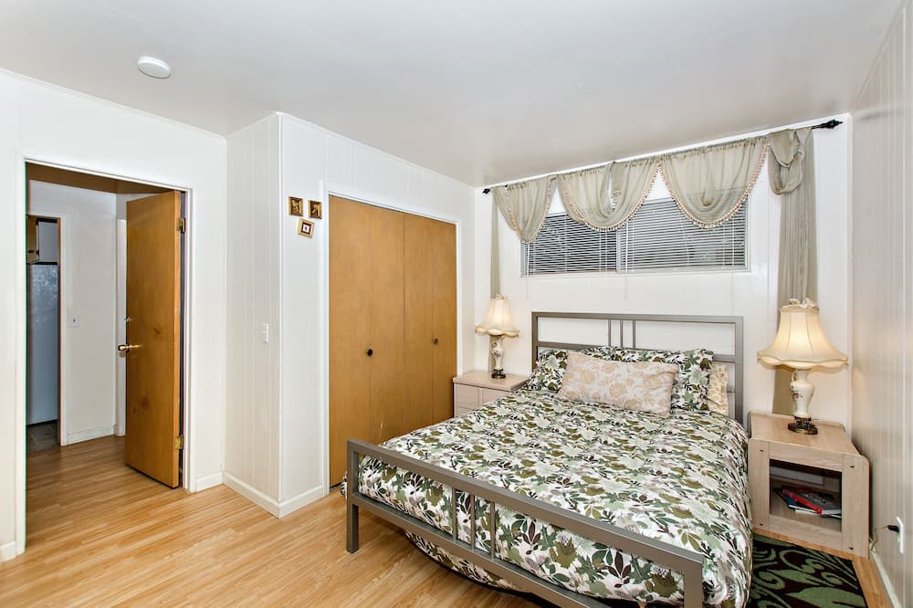 Photo of Bedroom in Crestline