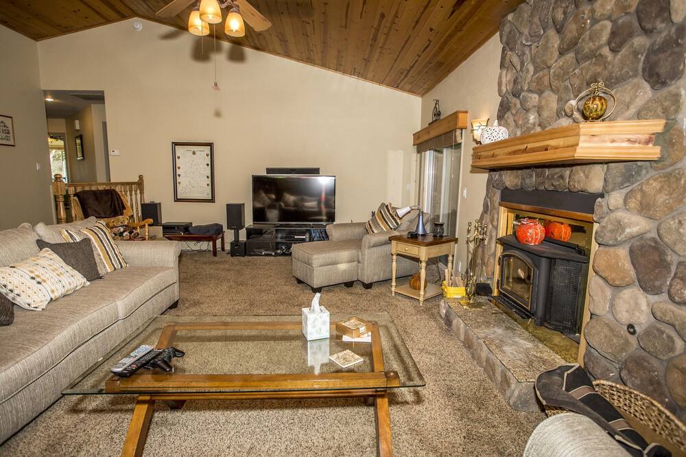 Photo of Others in Summit Estates
