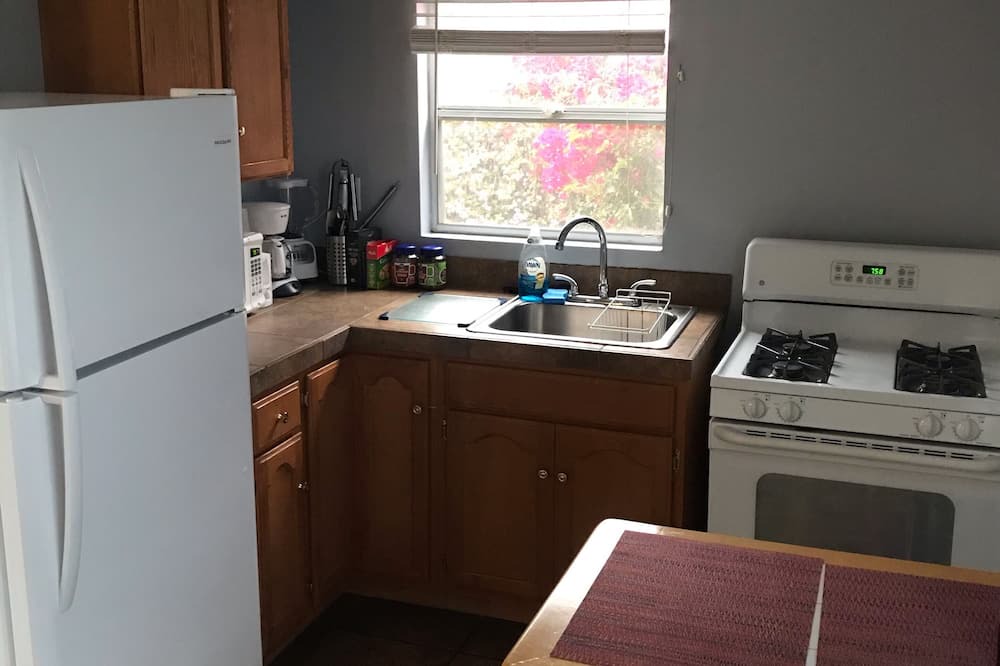Photo of Kitchen in Altadena