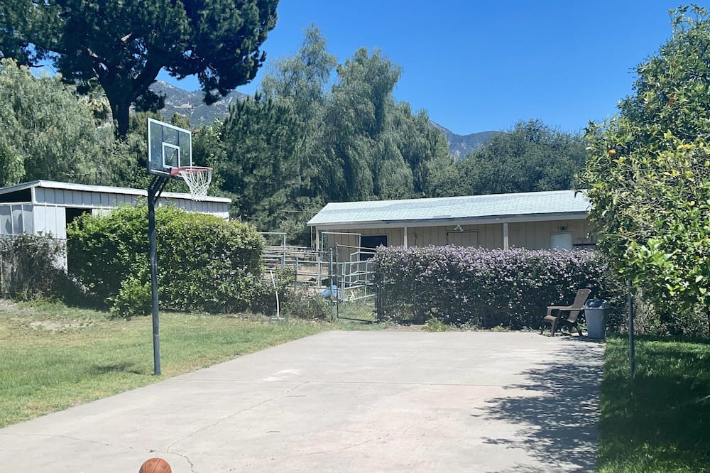 Photo of Others in Altadena