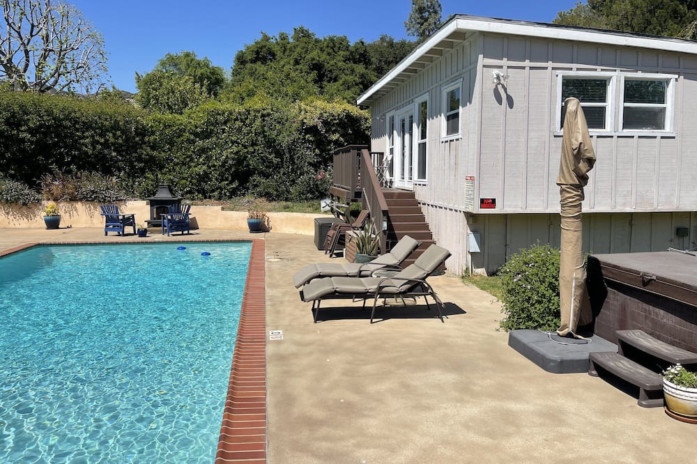Photo of Outdoor in Altadena