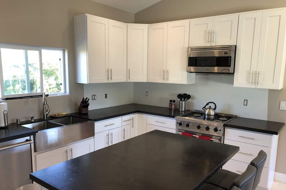 Photo of Kitchen in Garden Grove