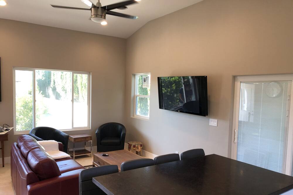 Photo of Livingroom in Garden Grove