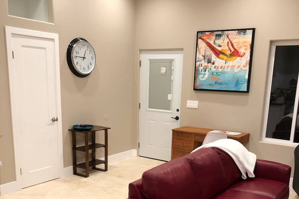 Photo of Livingroom in Garden Grove