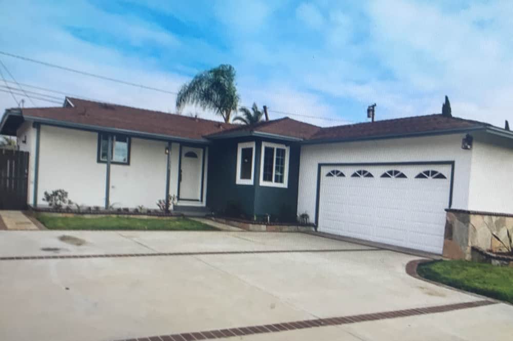 Photo of Outdoor in Gardena