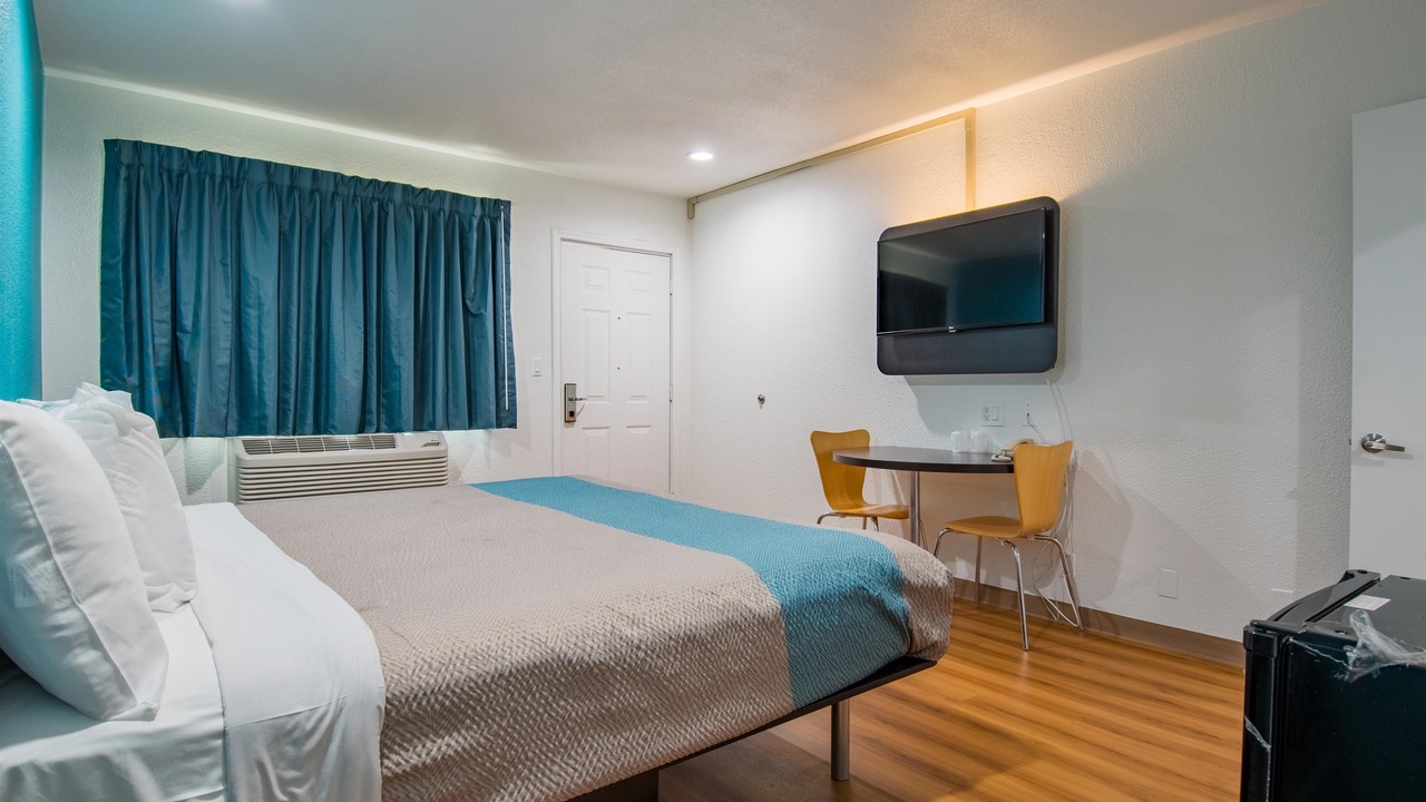 Photo of Bedroom in San Bernardino