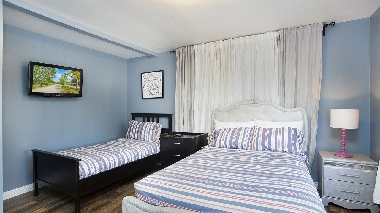 Photo of Bedroom in Hermosa Village