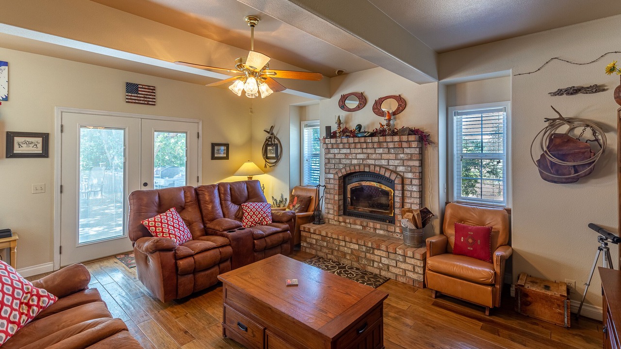 Photo of Livingroom in Mariposa