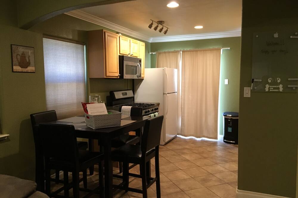 Photo of Kitchen in Azusa