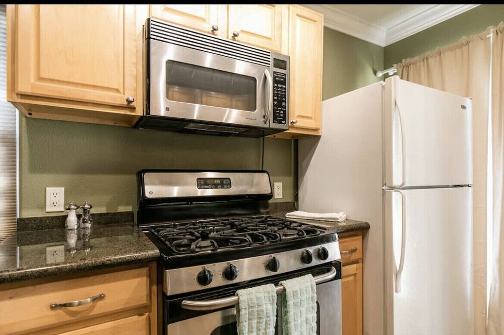 Photo of Kitchen in Azusa