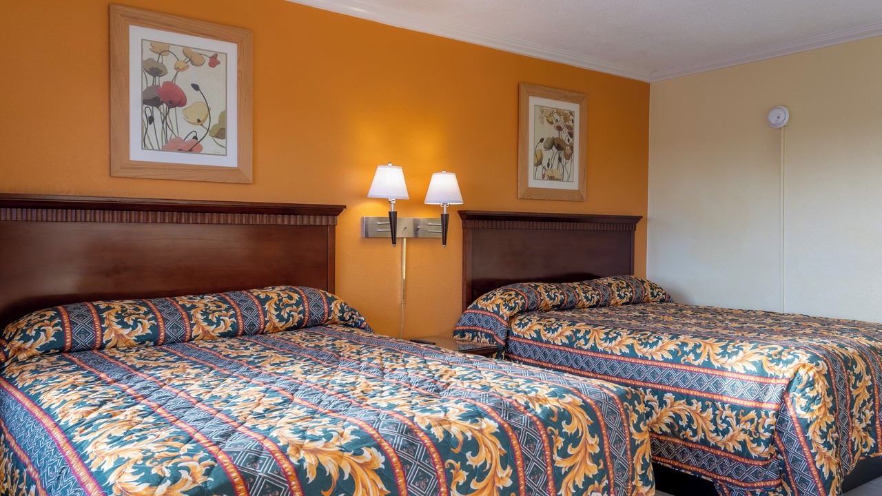 Photo of Bedroom in Lemoore
