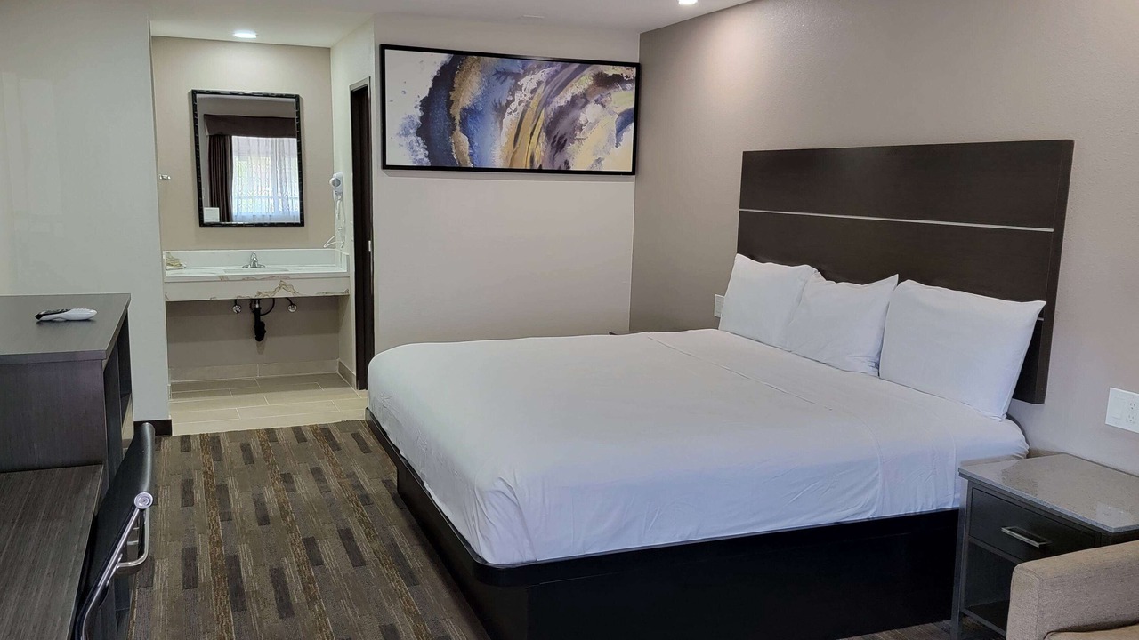 Photo of Bedroom in Buena Park