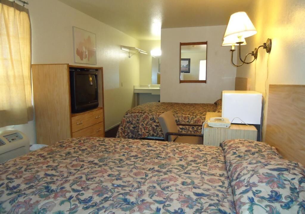 Photo of Bedroom in Victorville