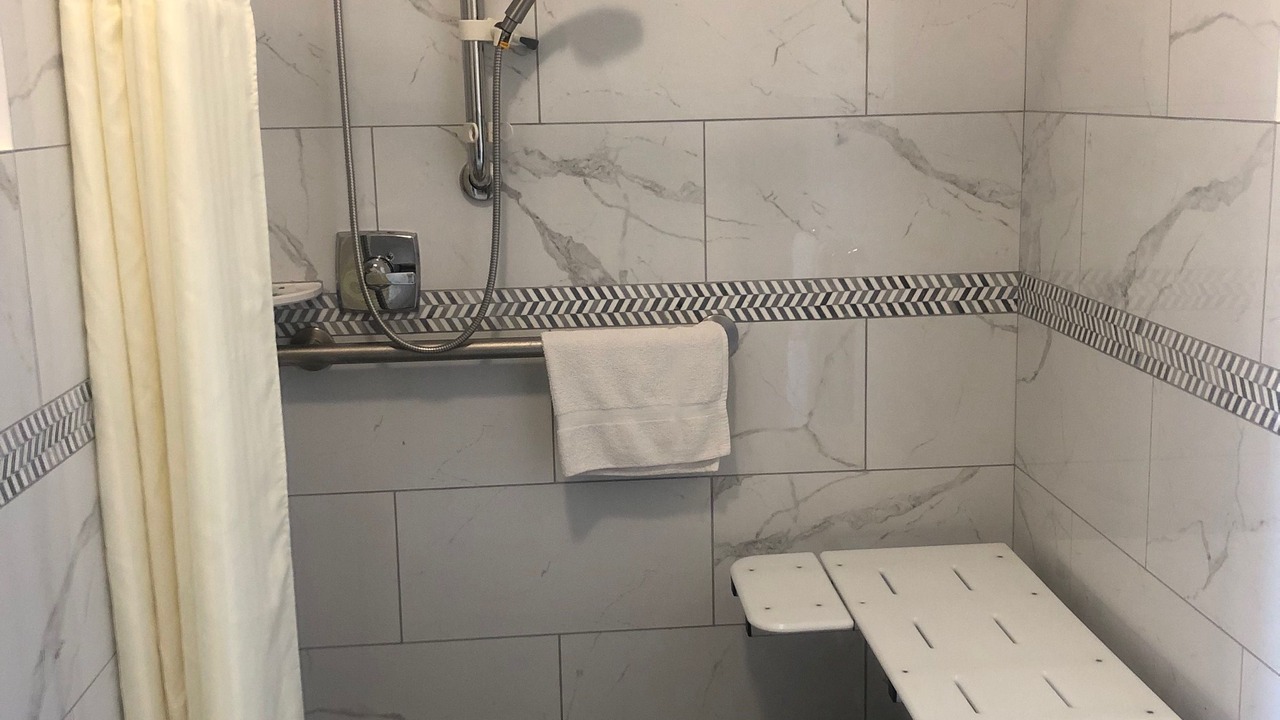 Photo of Bathroom in Castaic