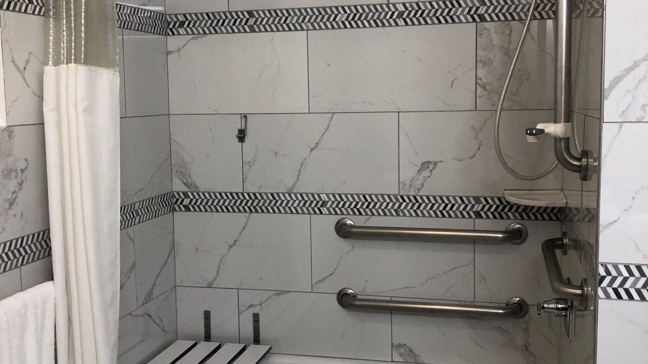 Photo of Bathroom in Castaic
