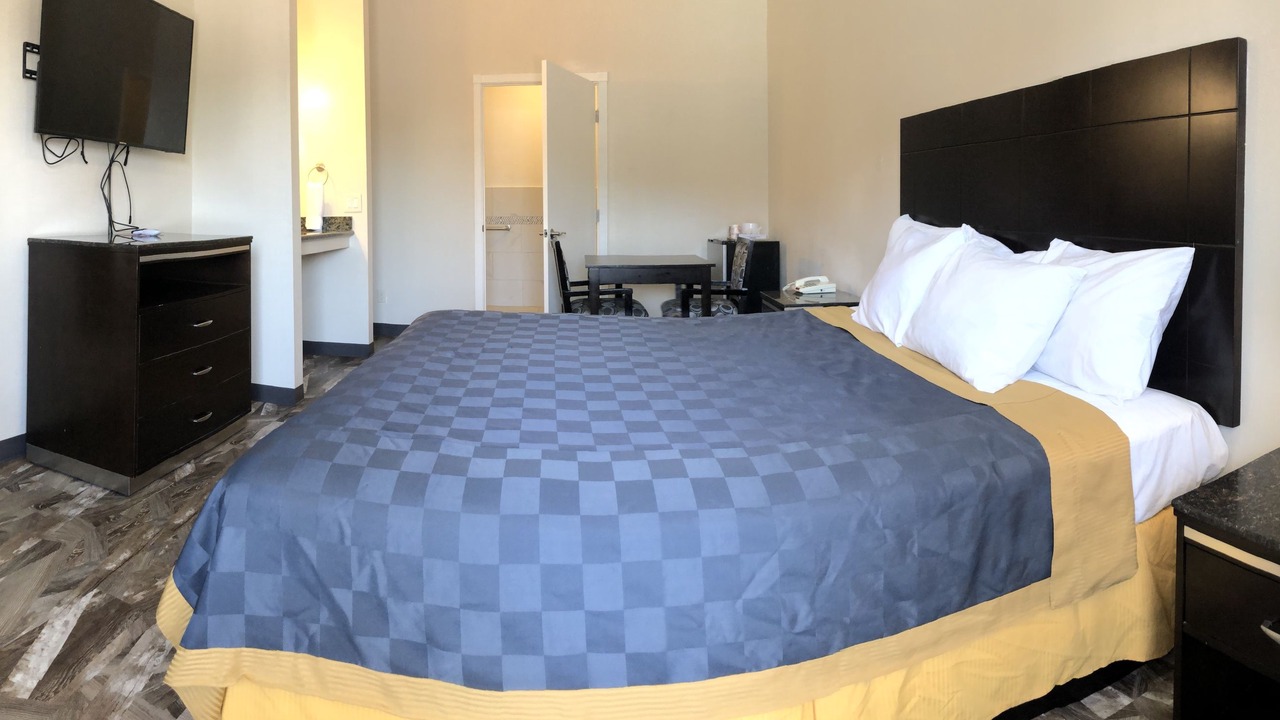 Photo of Bedroom in Castaic