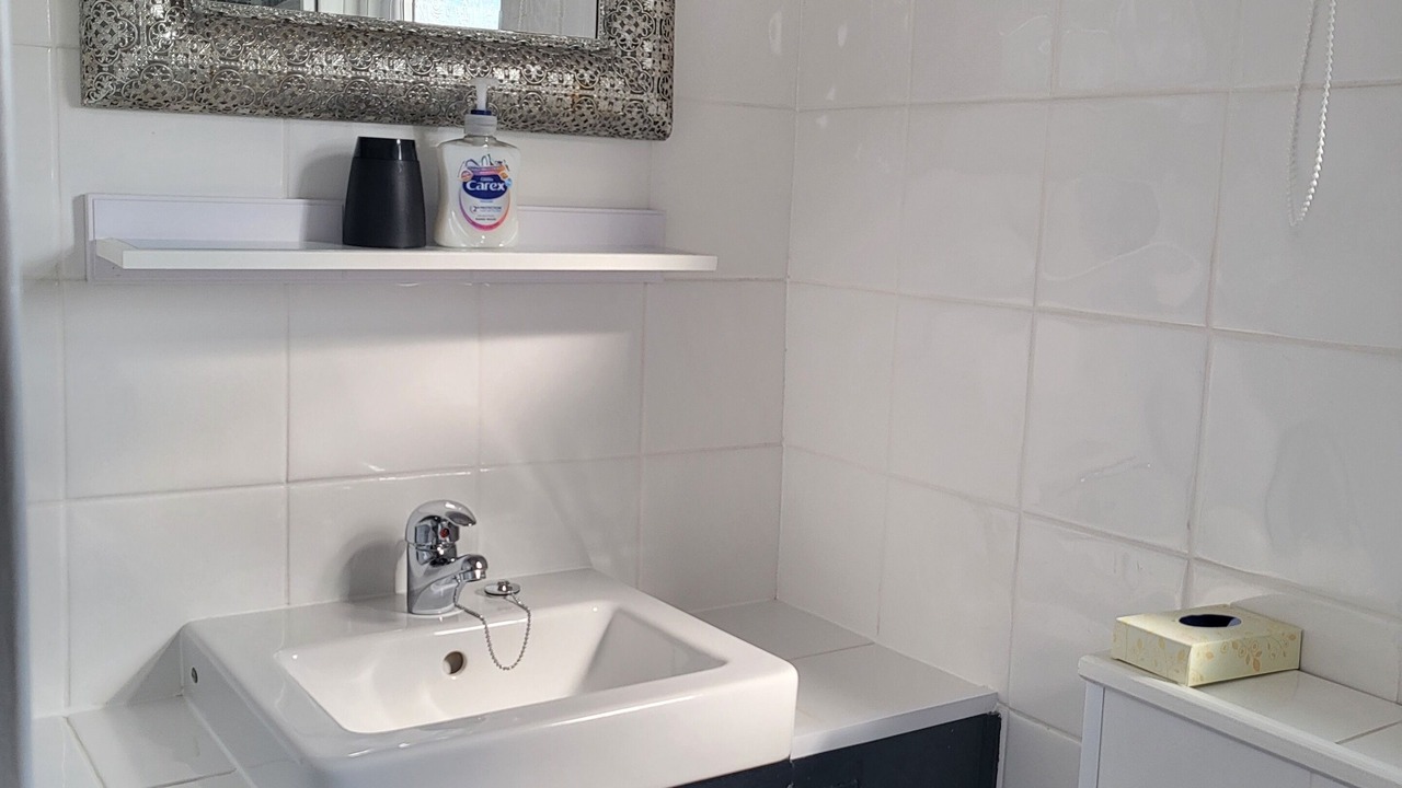 Photo of Bathroom in Newquay City Centre