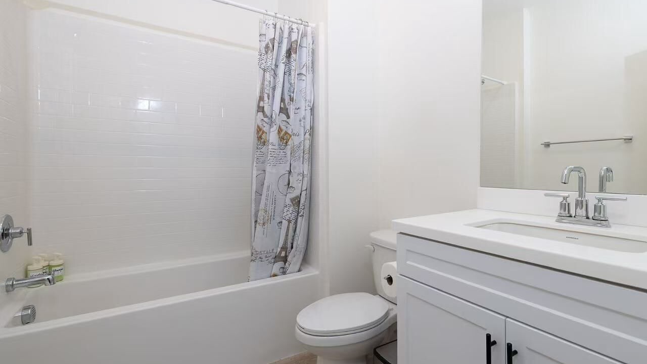 Photo of Bathroom in Guasti
