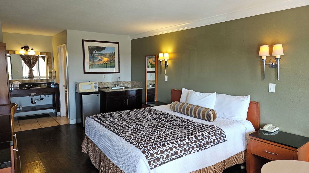 Photo of Bedroom in Fullerton