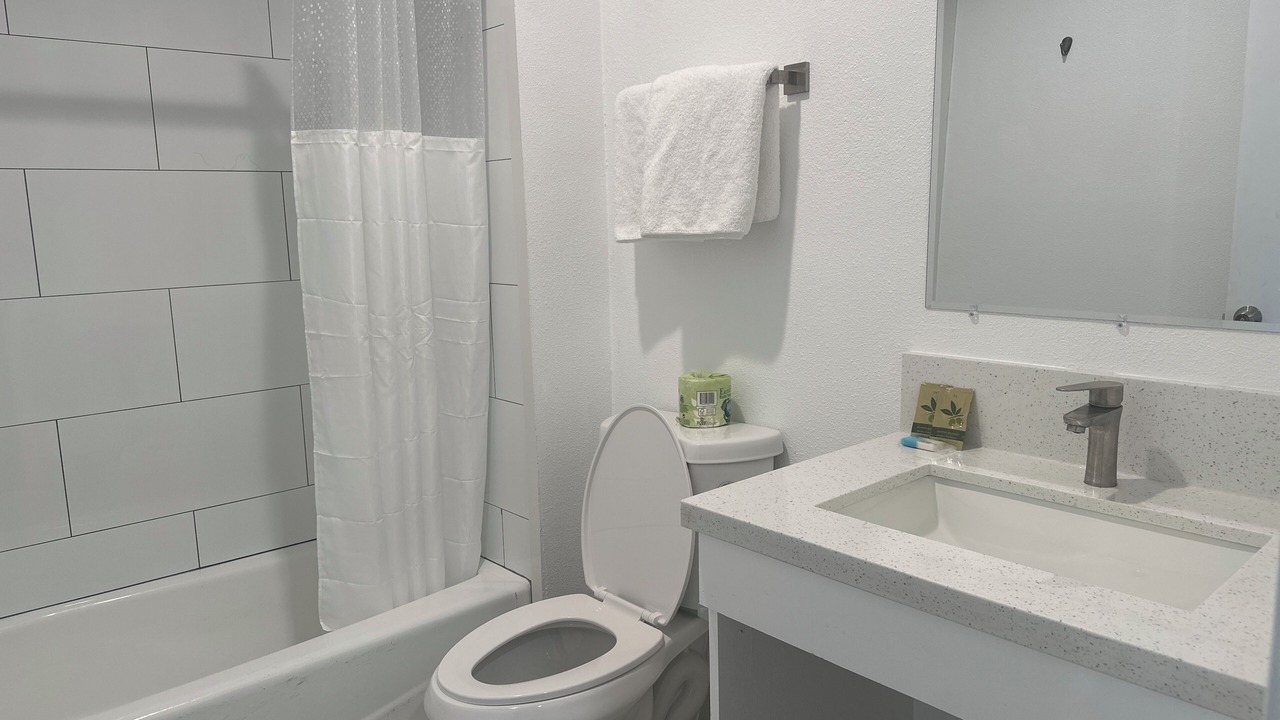Photo of Bathroom in East Pasadena