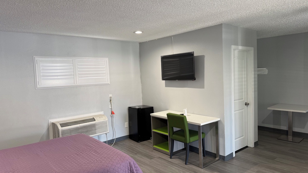 Photo of Bedroom in East Pasadena