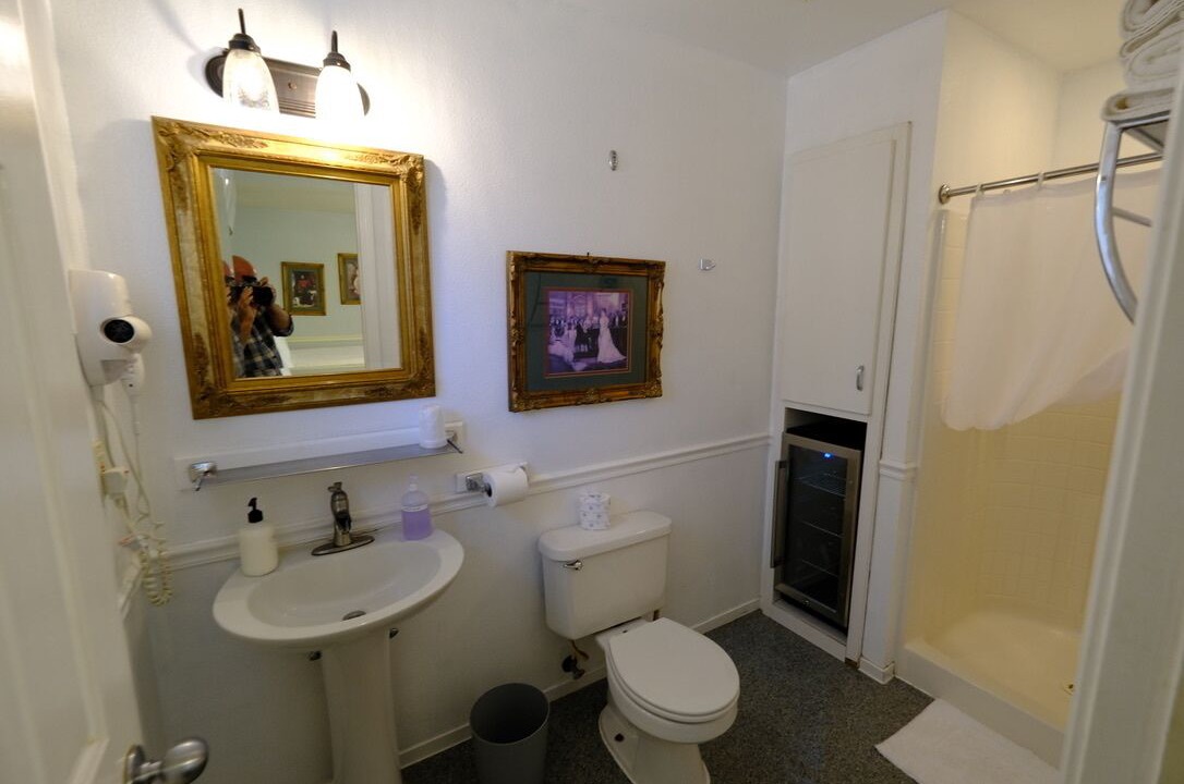 Photo of Bathroom in Midpines