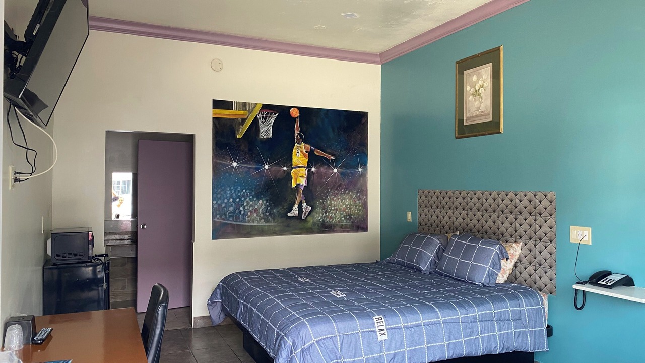 Photo of Bedroom in Inglewood