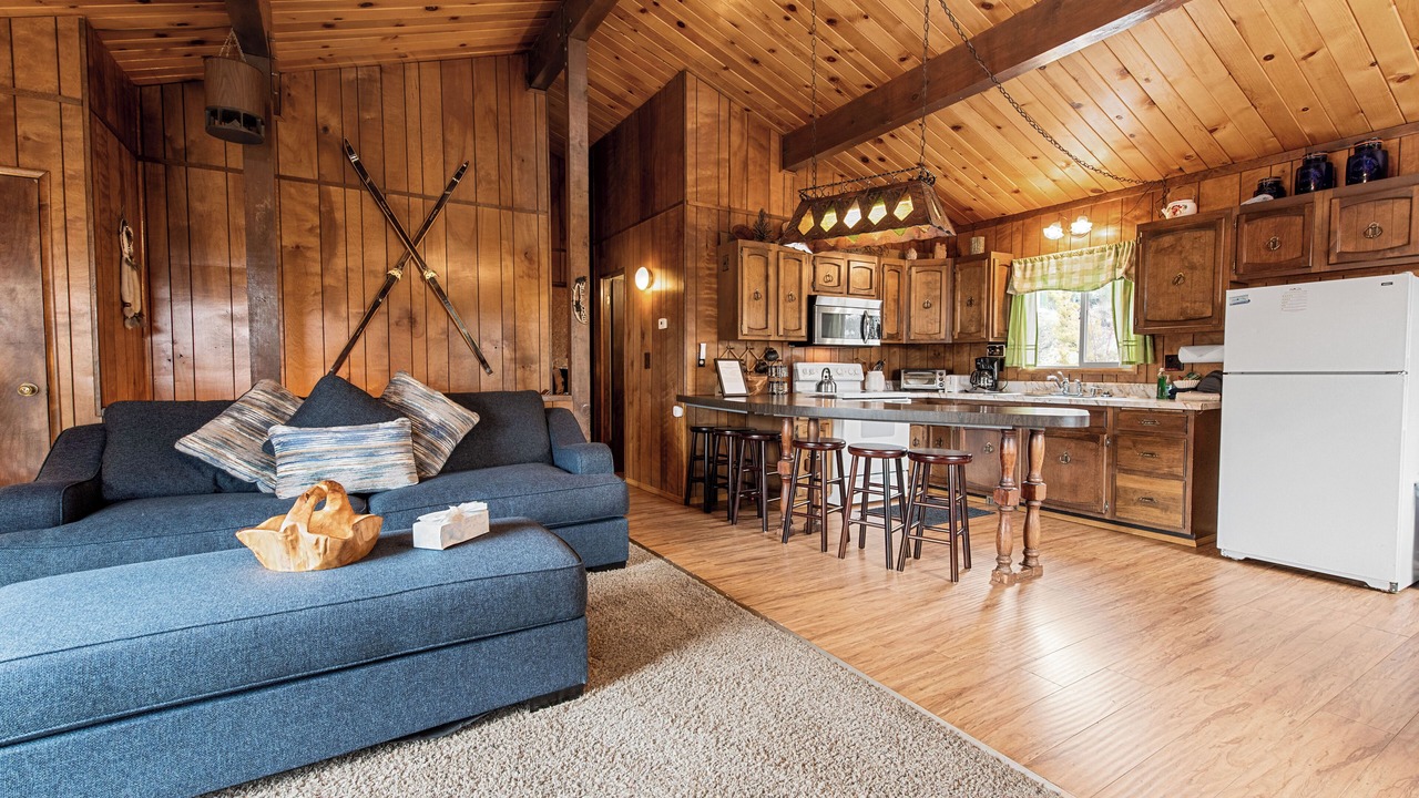 Photo of Livingroom in Whispering Forest