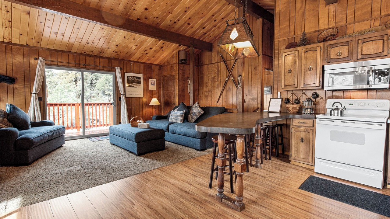 Photo of Livingroom in Whispering Forest
