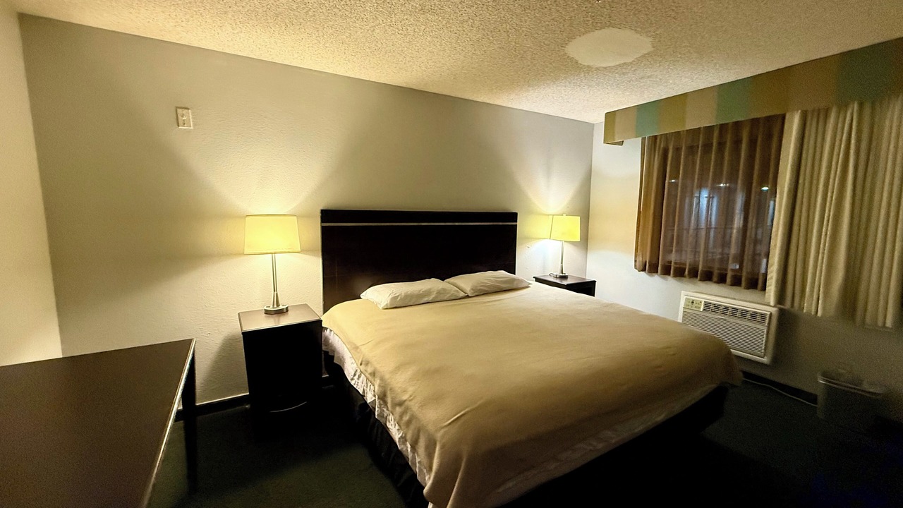 Photo of Bedroom in Glen Avon