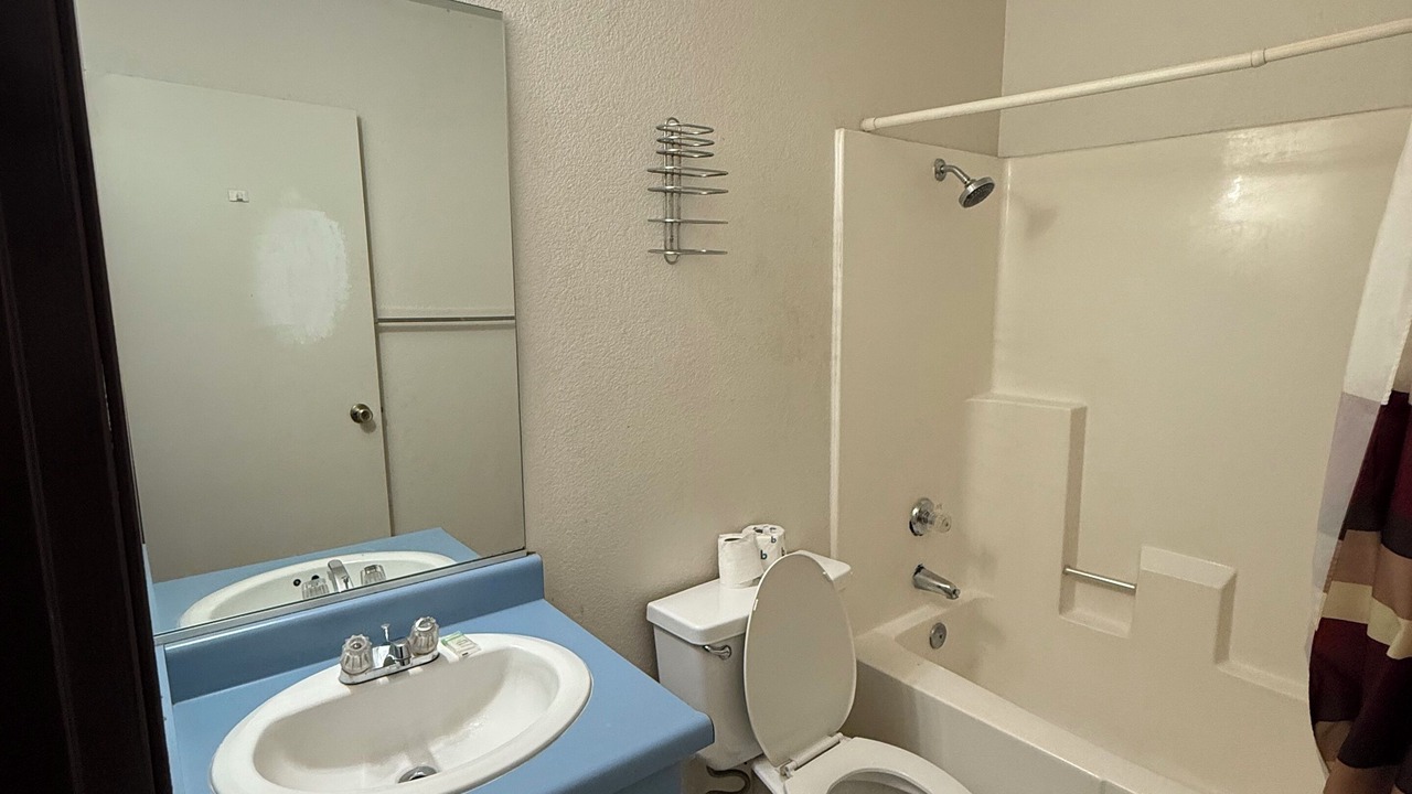 Photo of Bathroom in Glen Avon