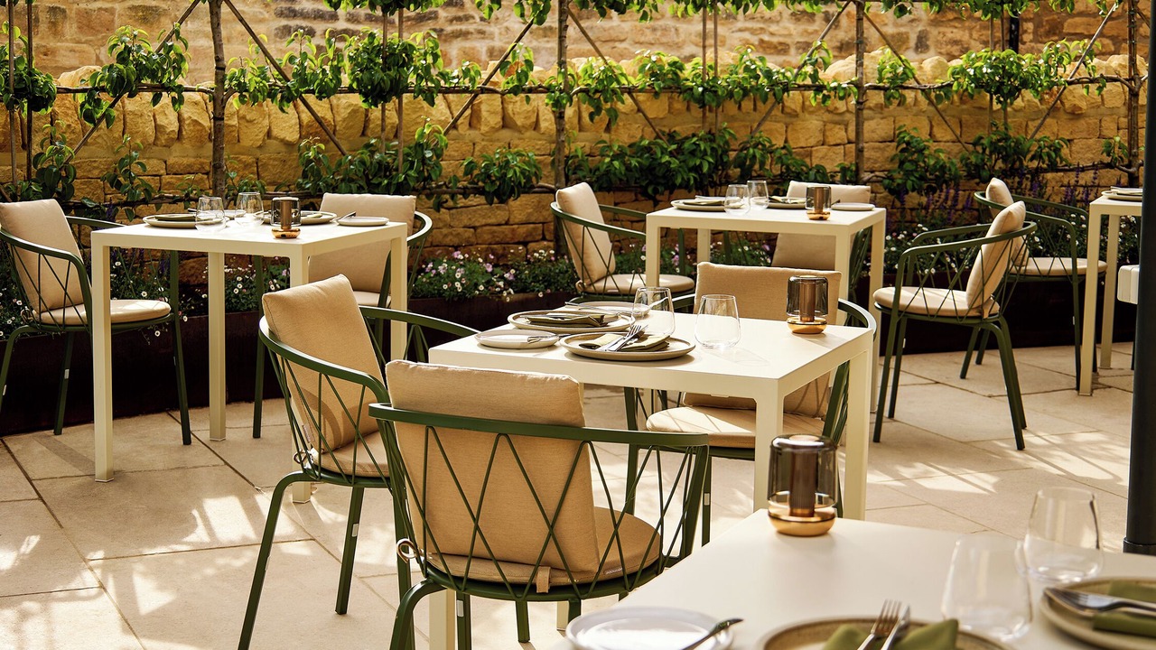 Photo of Patio Balcony in Broadway