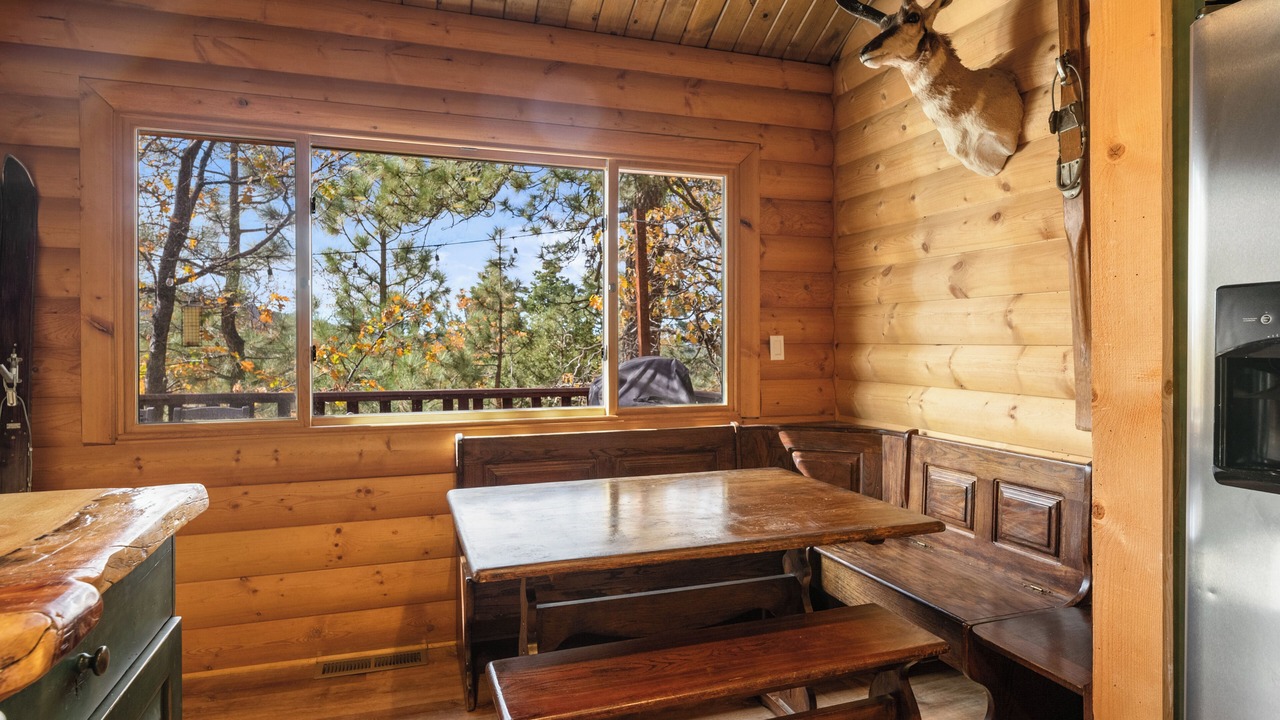 Photo of Bedroom in Upper Moonridge
