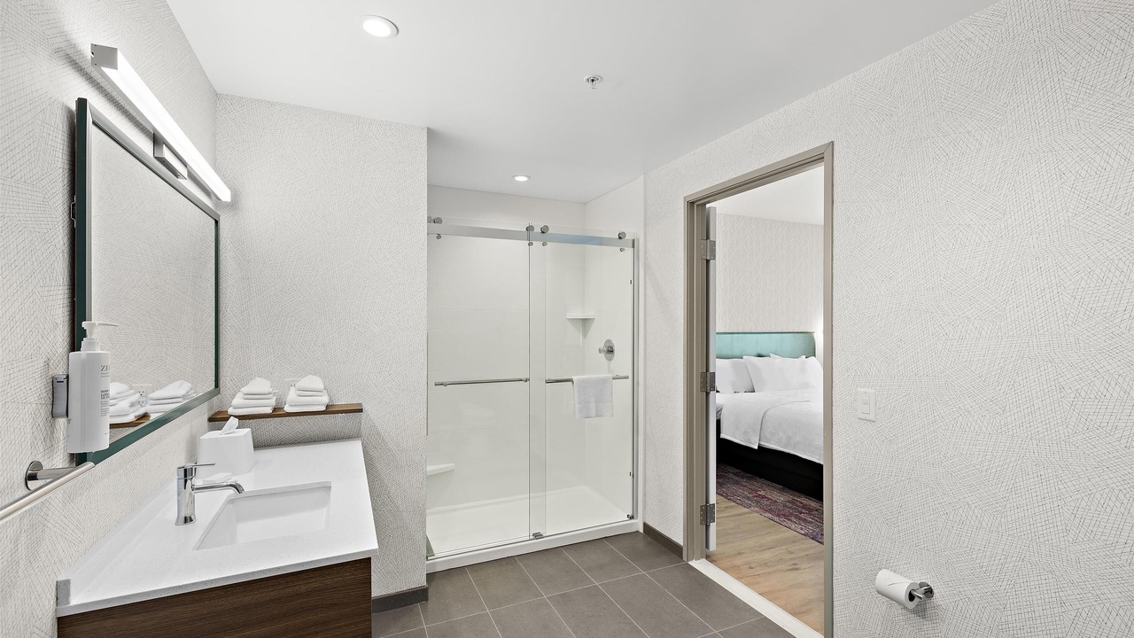 Photo of Bathroom in Downtown Riverside