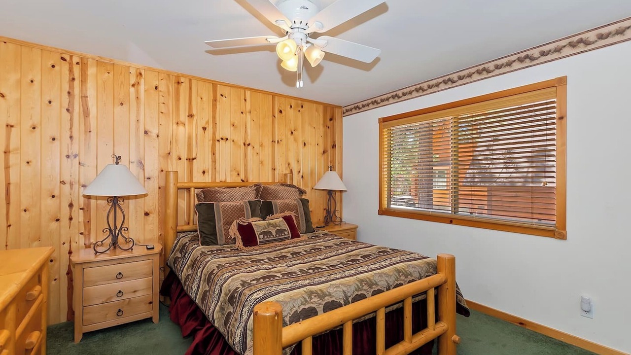 Photo of Livingroom in Eagle Mountain Estates