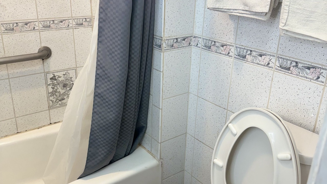 Photo of Bathroom in Commerce